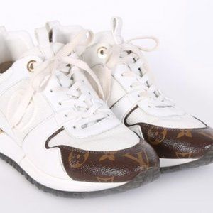Luis Vuitton Run Away Sneakers 38.5